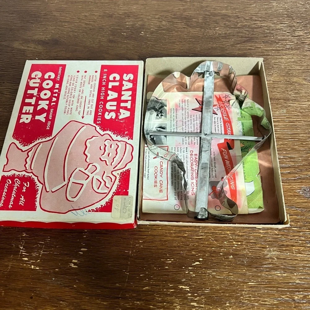 Vintage 1950s Santa Claus Metal Cookie Cutter w/ Original Box 8” Holiday Baking